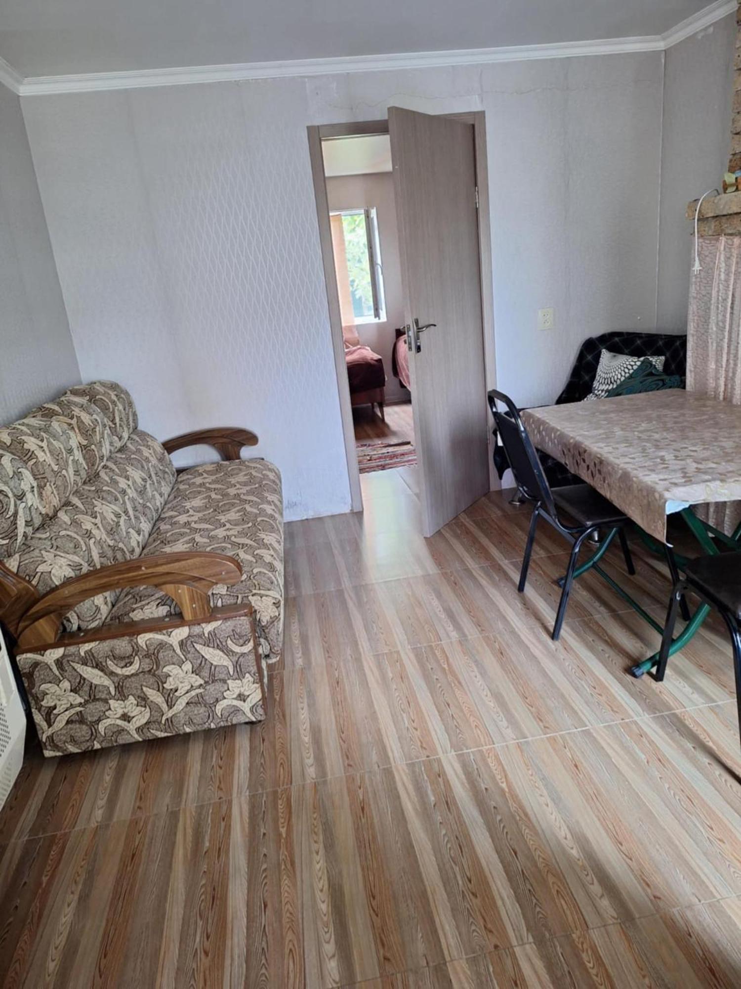 Lux-2-Or-1- Persons Irodion Evdoshvili Street #15 Kutaissi Exterior foto